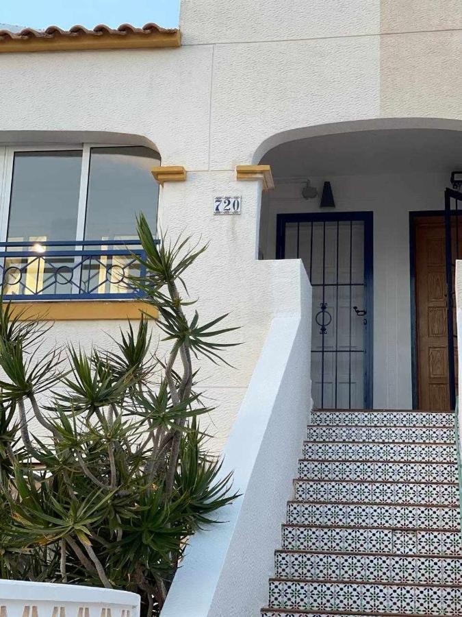 Sonrisa Soleada Apartment Санта Пола Екстериор снимка